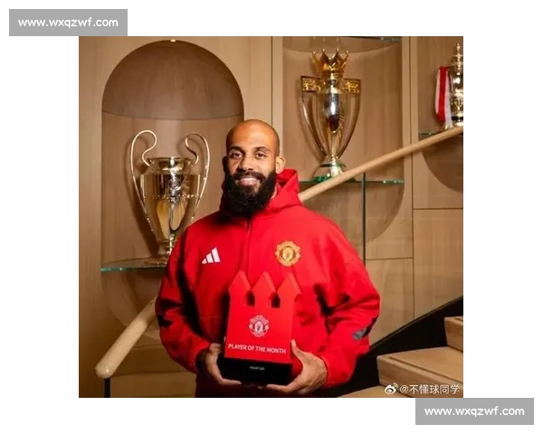 姆伯莫独揽曼联 8 月双奖:绝杀进球定乾坤 姆伯莫独揽曼联 8 月双奖:绝杀进球定乾坤