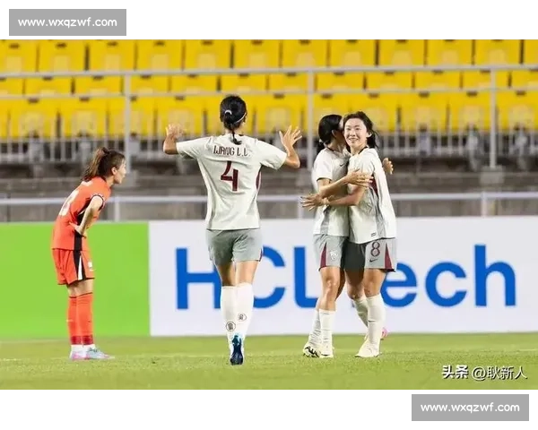 张馨点射特雷西建功 邵子钦补时绝平 上海 2-2 江苏上演跌宕对决 张馨点射特雷西建功 邵子钦补时绝平 上海 2-2 江苏上演跌宕对决